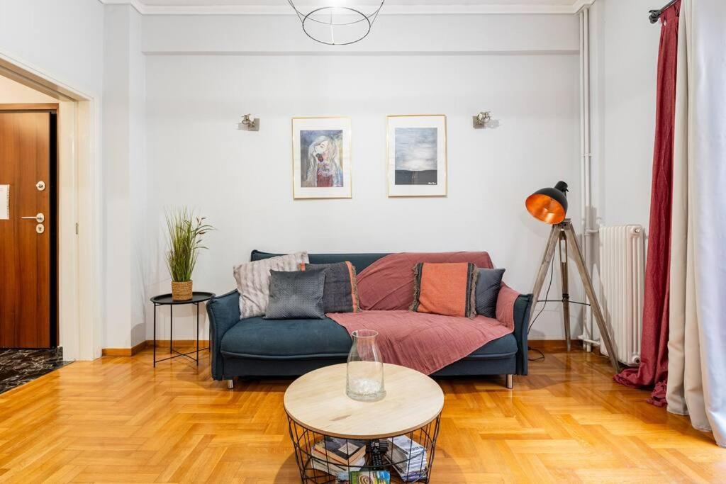אתונה Downtown Cute Apt In The Heart Of Plaka מראה חיצוני תמונה