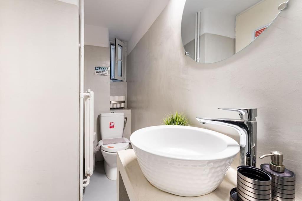 אתונה Downtown Cute Apt In The Heart Of Plaka מראה חיצוני תמונה